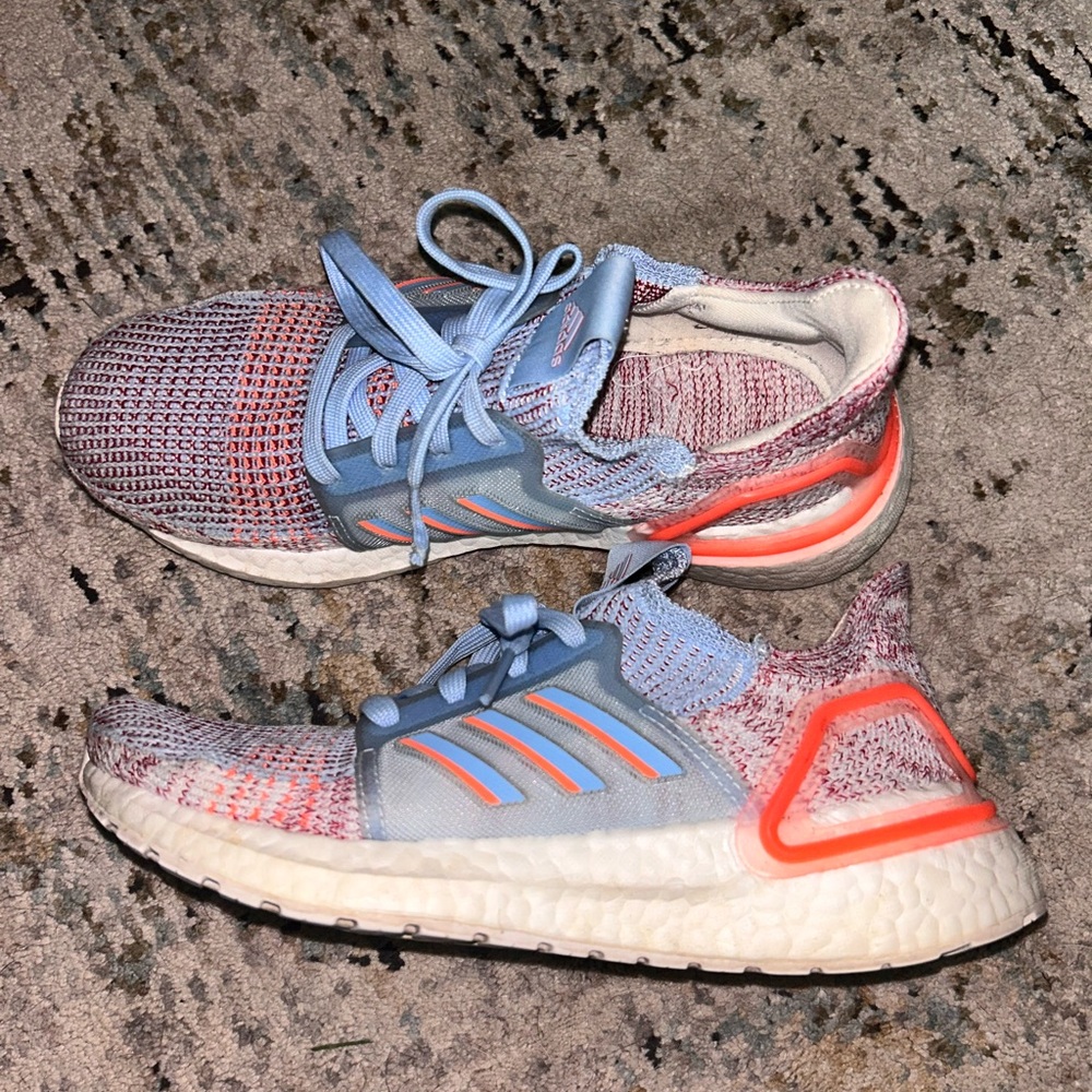 Adidas Ultraboost - Picture 2 of 5